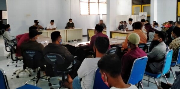 Mediasi Pjs Desa Lekor, Forum Kadus Pilih Walk Out