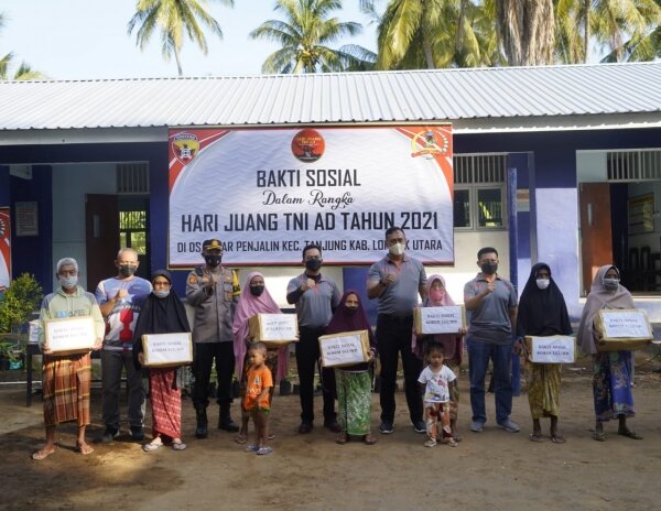 Rangkaian Peringatan Hari Juang TNI AD, Korem 162/WB Gelar Baksos Dirangkai Dengan Gerai Vaksinasi TNI-POLRI