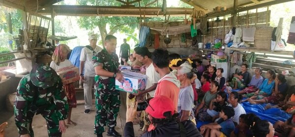 Pastikan Kondusifitas Pasca Bentrok , Dandim 1606/Mataram Terjun ke Lokasi dan Memberikan Bantuan
