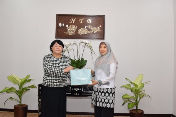 Terima Kunjungan Konjen Jepang, Wagub NTB Ummi Rohmi Bahas Berbagai Peluang Kerja Sama