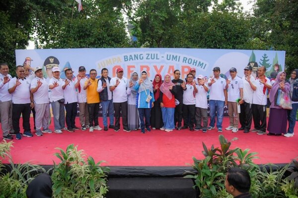 Meriahnya Gebyar Pilah Sampah Bersama Bang Zul dan Ummi Rohmi