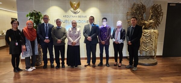 Di London Inggris, Wagub NTB Ummi Rohmi Paparkan Komitmen Pemprov Terkait Isu Lingkungan