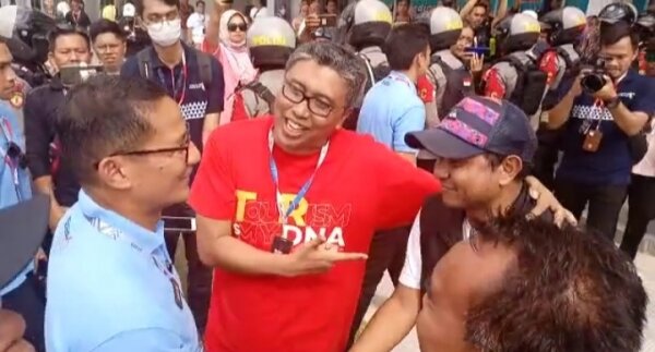 Menteri Sandi Uno Sumringah Disambut Ketua AMSI NTB, Sinyal Kuat Kolaborasi Memajukan Pariwisata