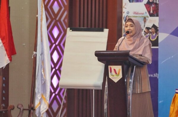 Wagub Ummi Rohmi Hadiri Muswil APTISI Wilayah VIII B NTB