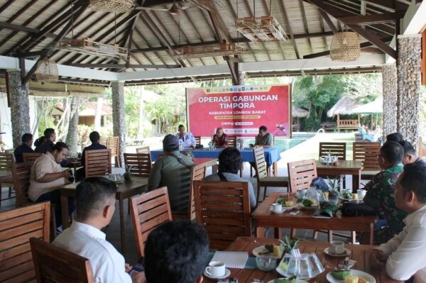 TIM PORA Lobar Bersama KAKANIM Mataram Gelar Oprasi Gabungan dengan Humanis