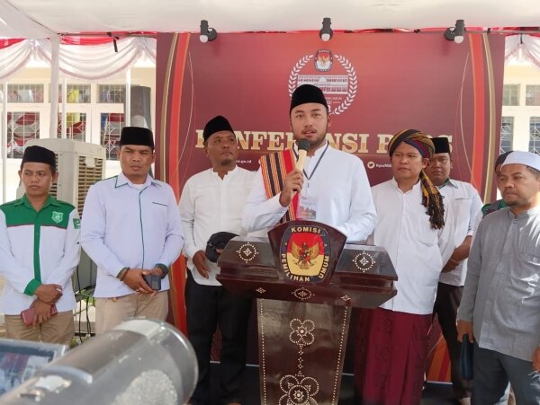 Daftar ke KPU, Ust Rifki Farabi : Saatnya Generasi Muda Bawa Semangat di Ruang Politik